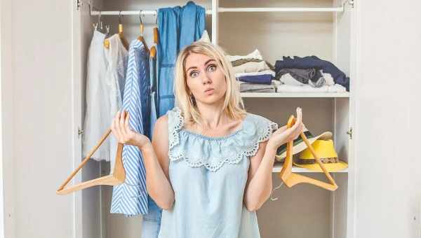 Какие вещи в гардеробе необходимо регулярно менять