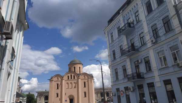 Успенская церковь Богородицы Пирогощей