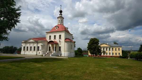 Церковь Воскресения Словущего близ Арбатской площади