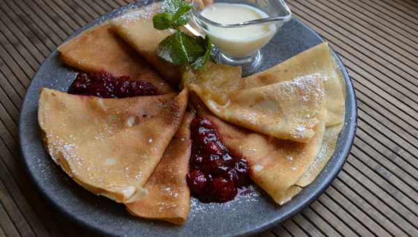 Ржаные блинчики с фруктовой начинкой