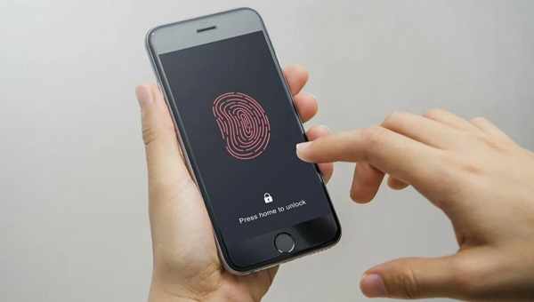 Apple выиграла патент на сканер Touch ID, встроенный в дисплей