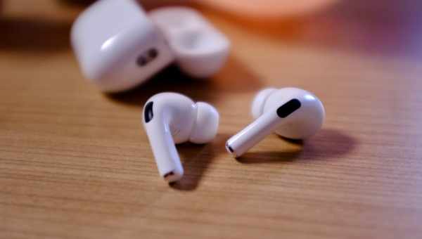 Apple отказывается от стандартного аудиоразъёма в iPhone 7, новые EarPods будут беспроводными