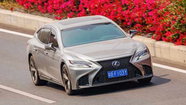 Омотенаши: тест Lexus LS 500