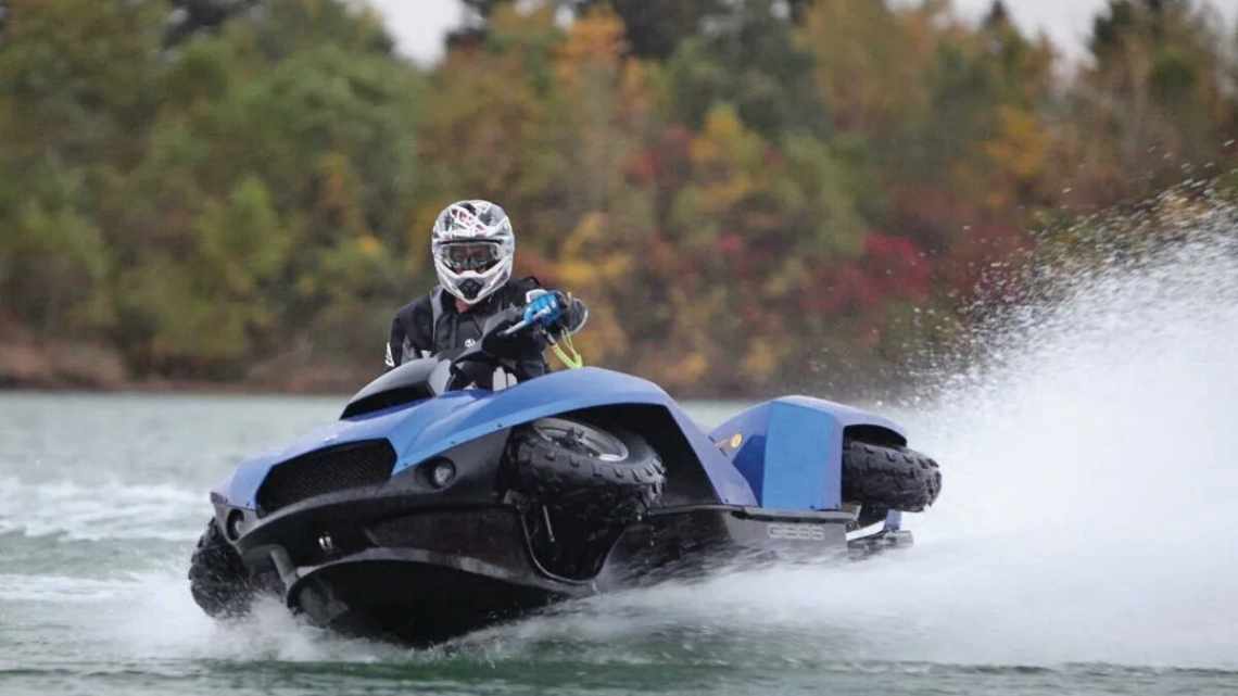 Амфибия Quadski: гибрид квадроцикла и гидроцикла