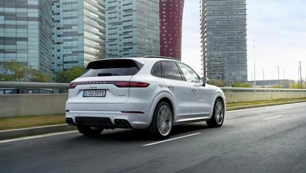 Porsche Cayenne стал гибридом