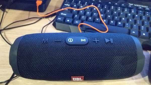 Как включить Bluetooth на колонке JBL