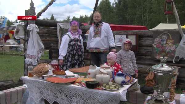 "Фольклорно-этнографический конный театр ""Запорожские казаки"""