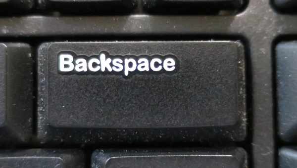 Где на клавиатуре компьютера находится Backspace